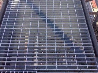 格柵板2.jpg 格柵板2.jpg